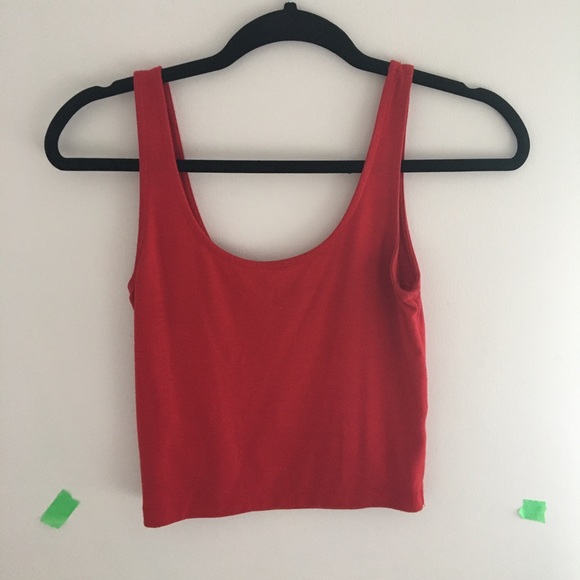 RED TANK TOP - Picture 1 of 1